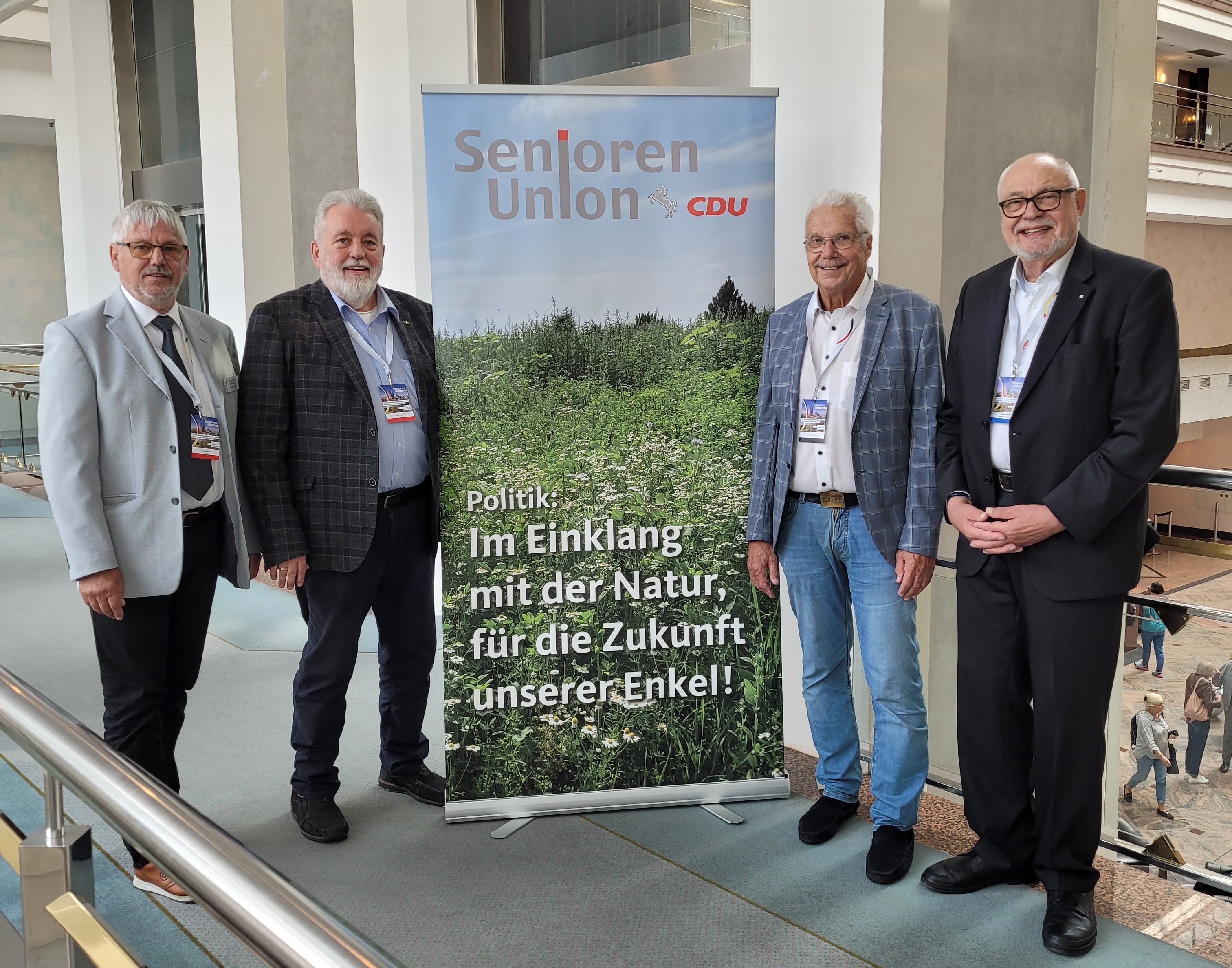 v.l.: Uwe Anders (Beisitzer), Holm Eggers (Mitgliederbeauftragter), Dr. Fred-Holger Ludwig (neuer Bundesvorsitzender), Rainer Hajek (stellv.Bundesvorsitzender)